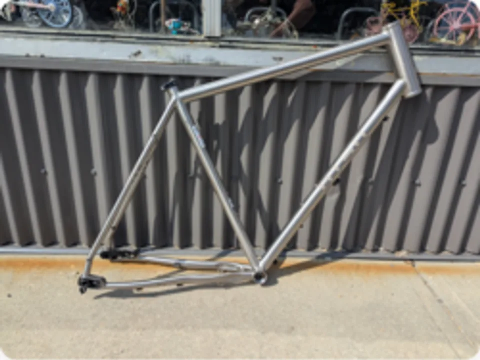 Demo Otso Warakin Stainless steel