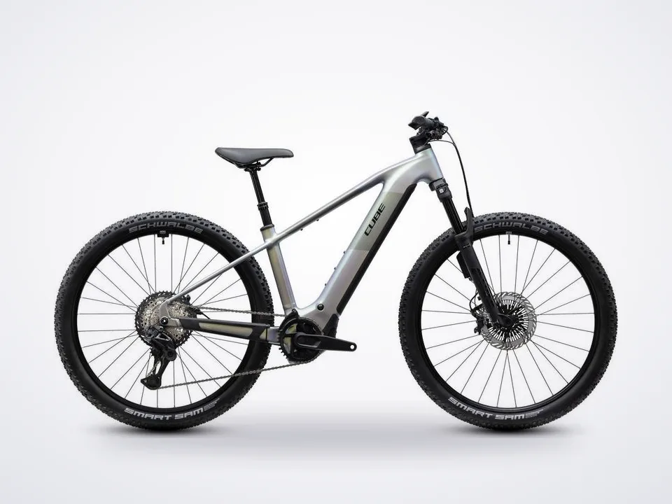 Cube Reaction Hybrid SLT 800 kolibri´n´crisscross