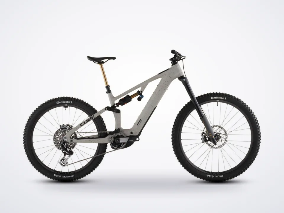 Cube AMS Hybrid 177 C:62