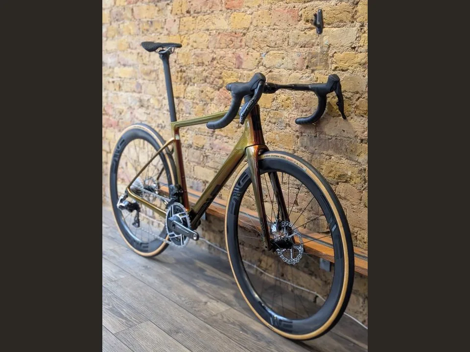 Enve Melee v1