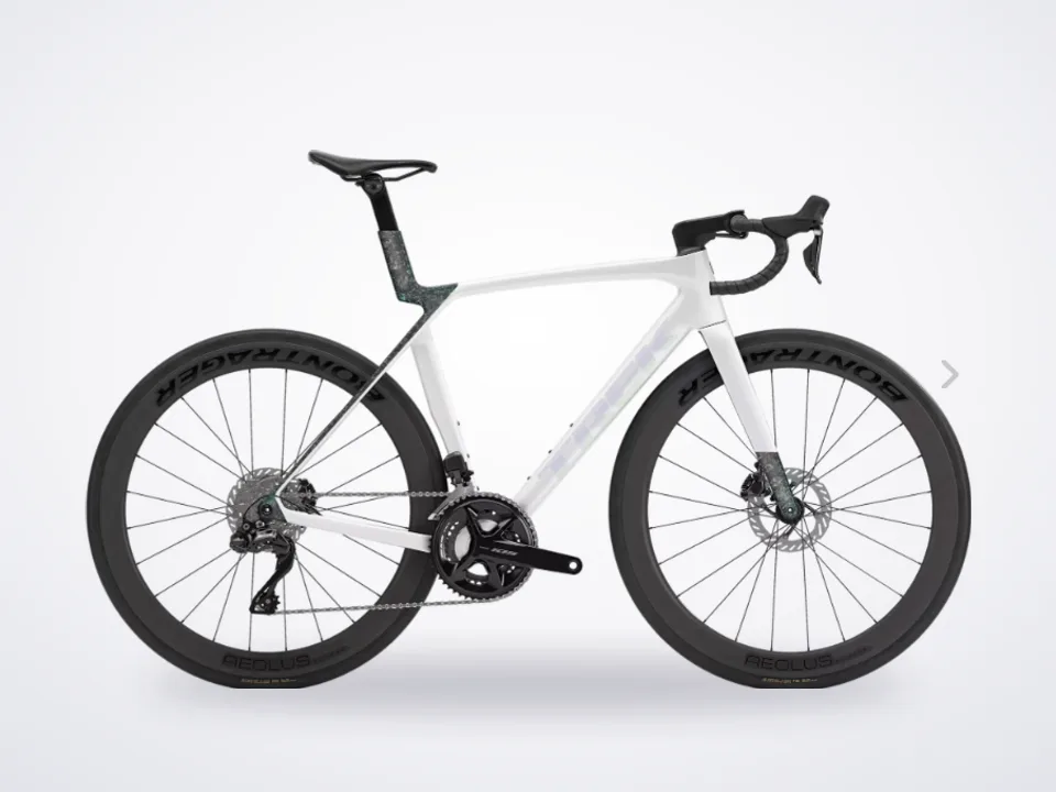 Trek Madone SL 6 Gen 8 Medium Gloss Crystal White/Matte Deep Smoke