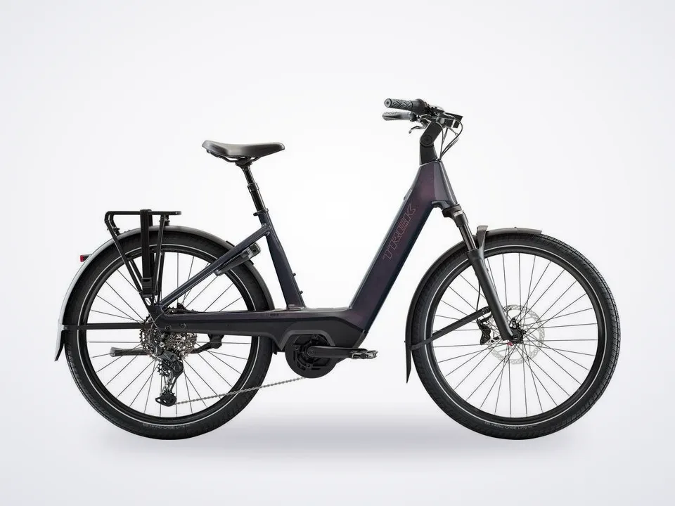 Trek Charter+ 5 R10 800 Wh Lowstep