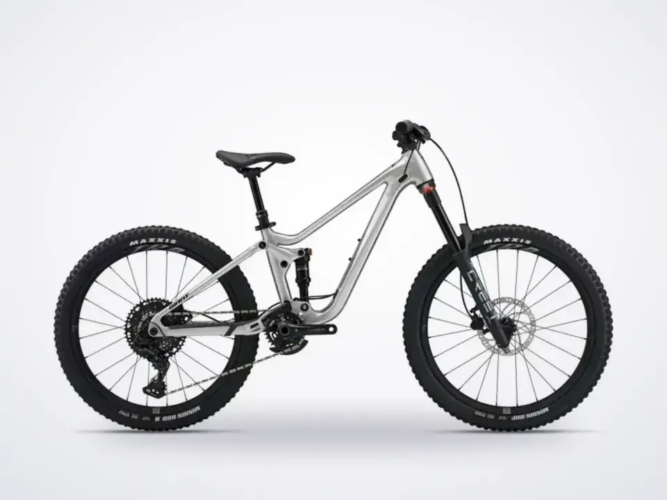 Giant Faith 24