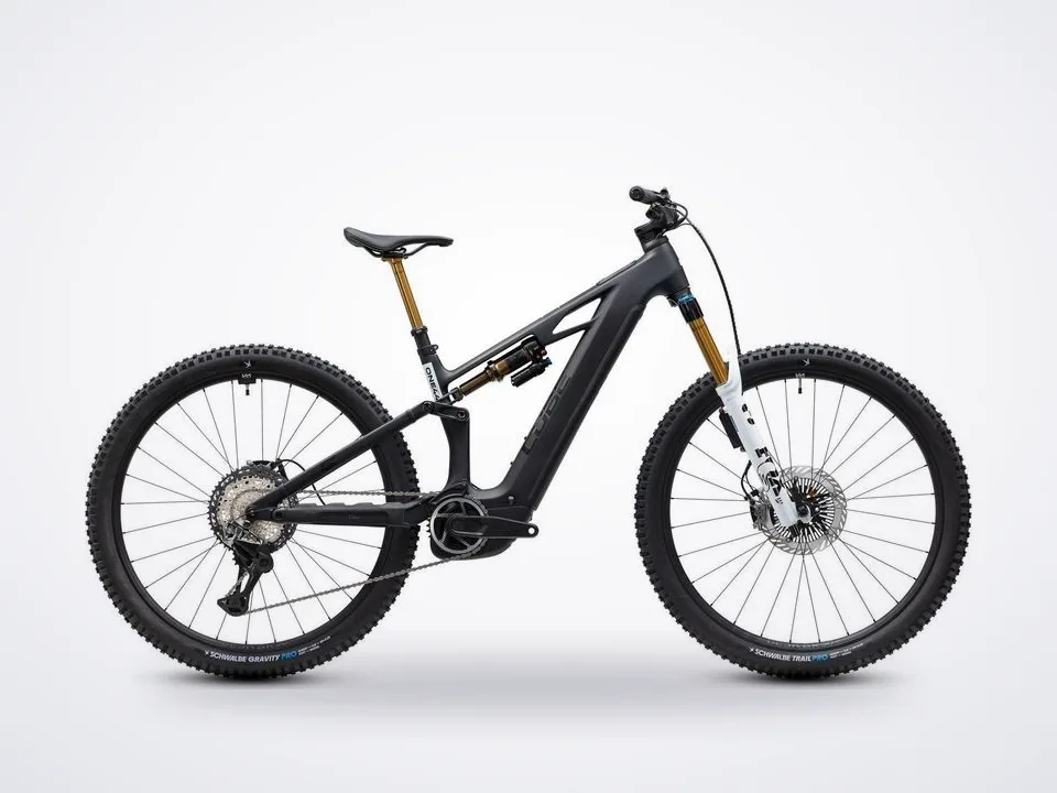 Cube Stereo Hybrid ONE44 HPC AT 800 carbon´n´white