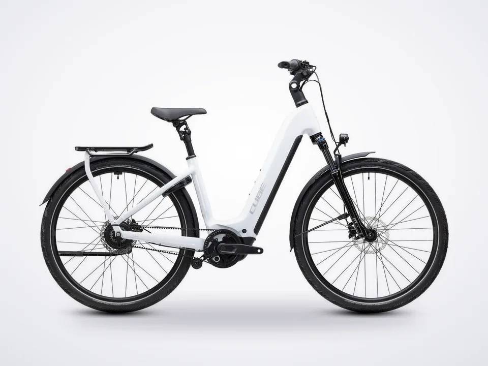 Cube Kathmandu Hybrid Deluxe Pro 800 metallicwhite´n´chrome