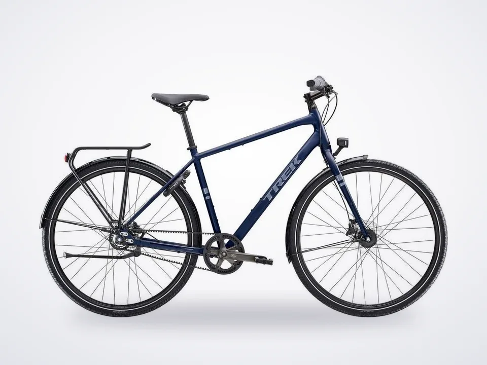 Trek District 3 Equipped