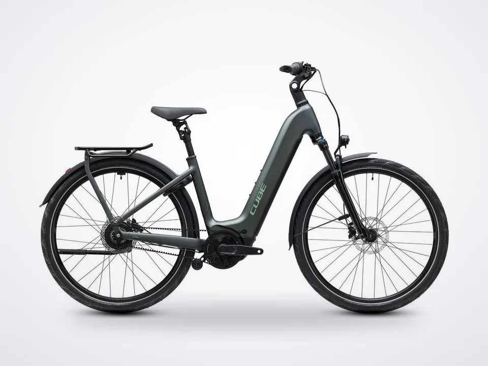 Cube Kathmandu Hybrid Deluxe Pro 800 Easy Entry