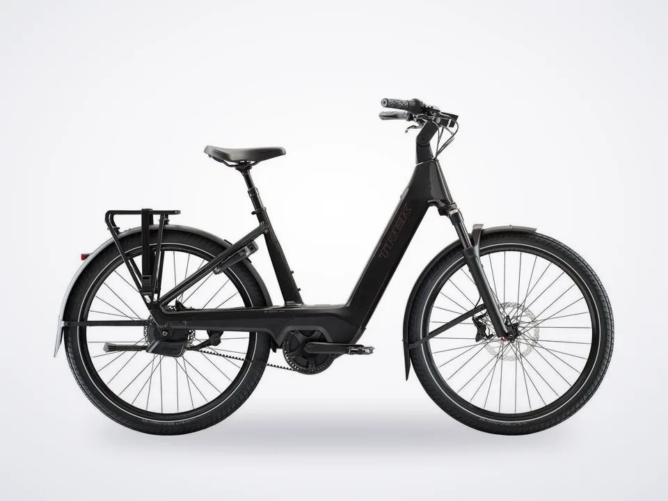 Trek Charter+ 5 Auto 800 Wh Lowstep