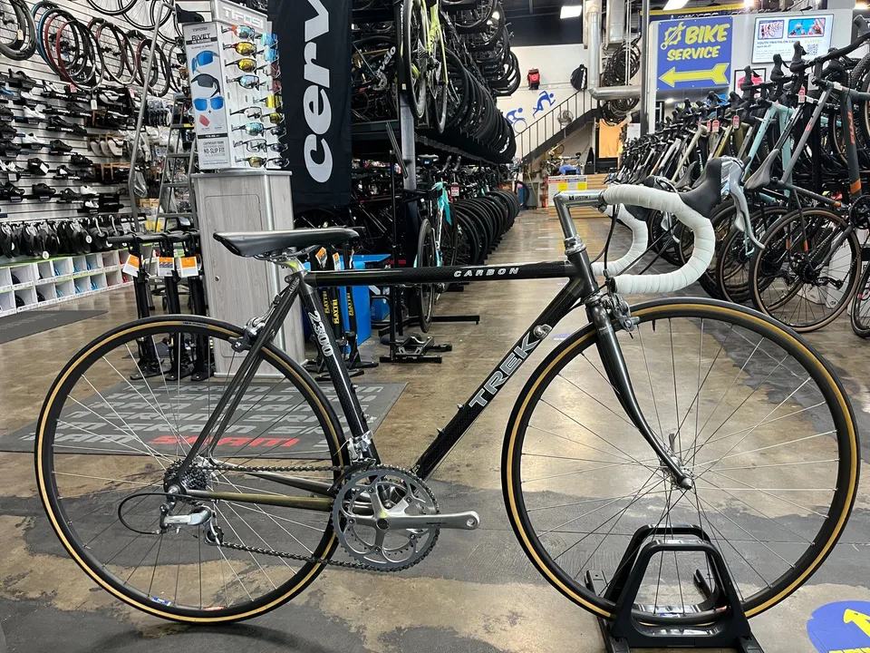 Trek 2300 Carbon Road Bike