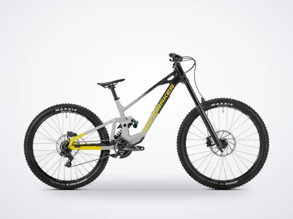 Mondraker Summum R Mullet Downhill