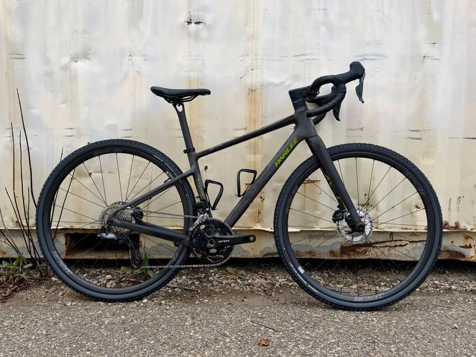 Demo Parlee Taos T4 GRX825