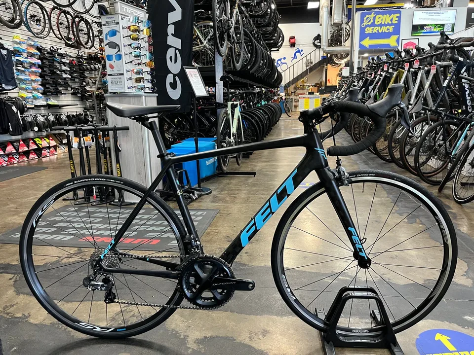 Felt FR2 Shimano Ultegra Di2 11 speed Rim Brake