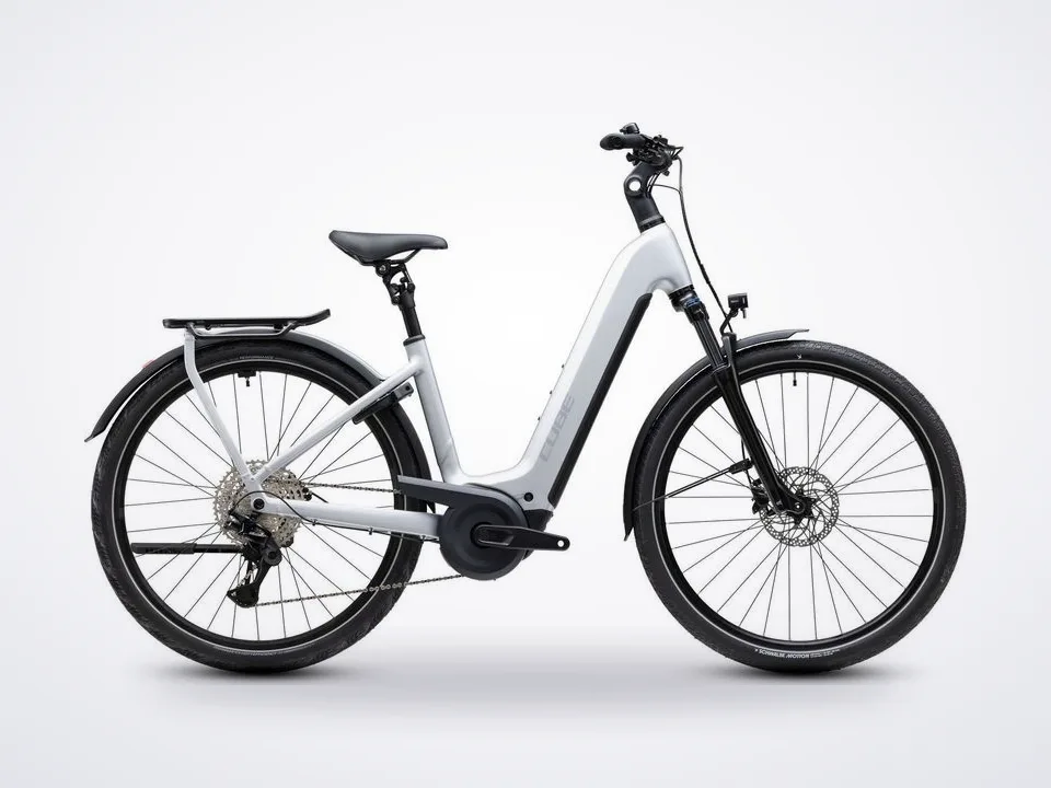 Cube Kathmandu Hybrid One 800 silverstar´n´reflex