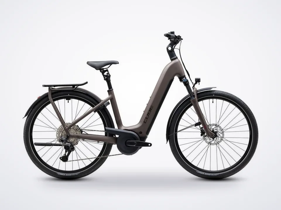 Cube Kathmandu Hybrid One 800 cedar´n´chrome