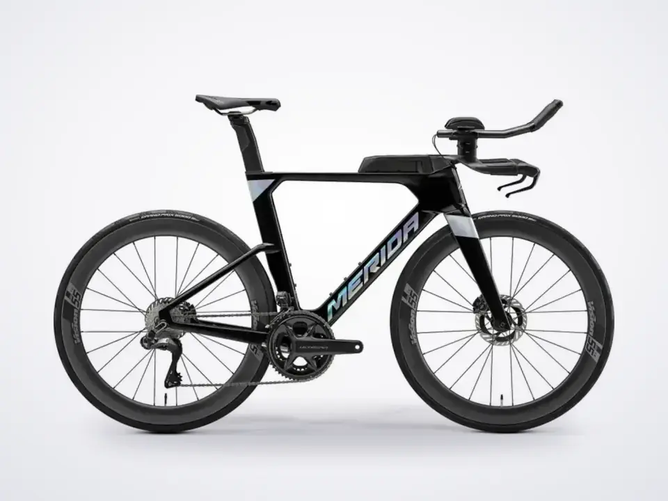 Time Warp Tri Limited Road Race